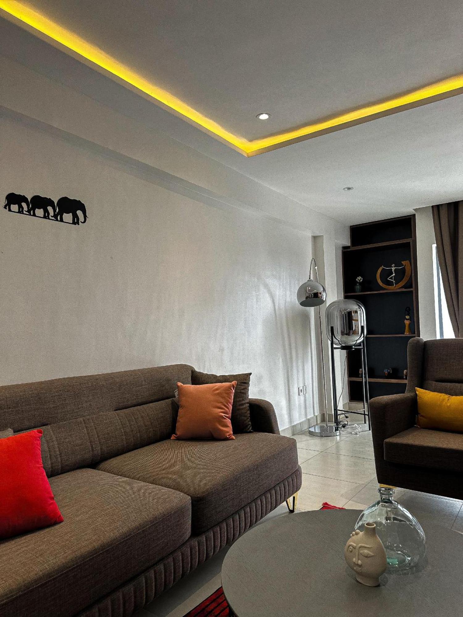 Klik Klak Appart Hotel Cotonou Esterno foto
